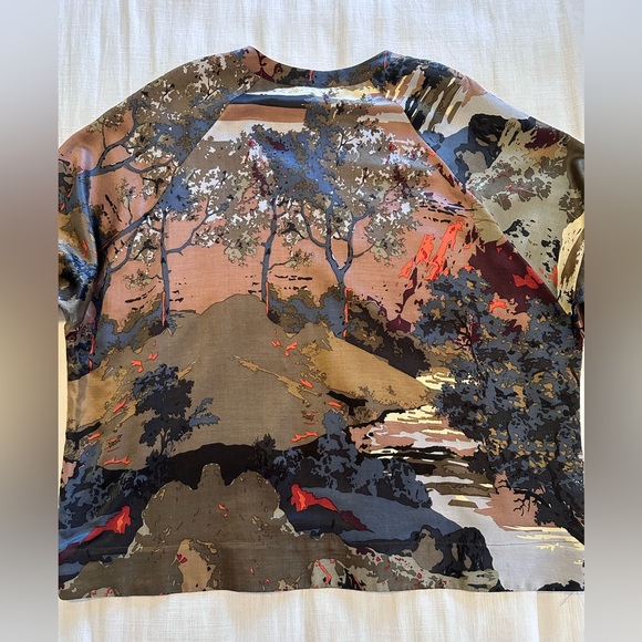 Devernois Abstract Print Silk Blouse - Picture 11 of 13